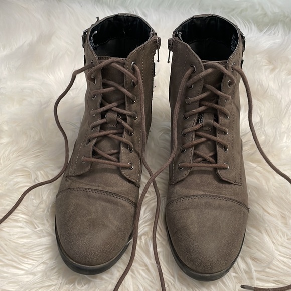 Steve Madden boots - size 7 - Picture 5 of 8